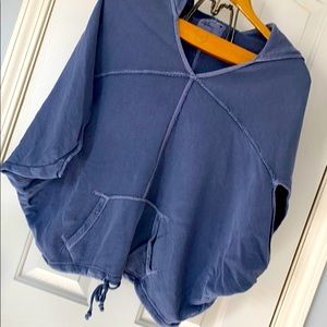 American Eagle Cropped Hooded Sweatshirt Size M